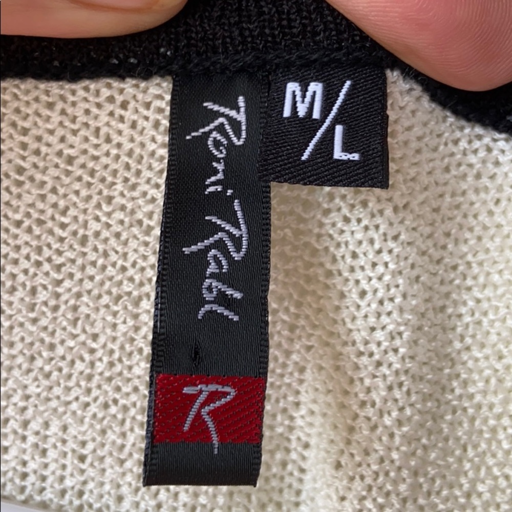 Roni  Rabl complete outfit - Picture 3 of 6